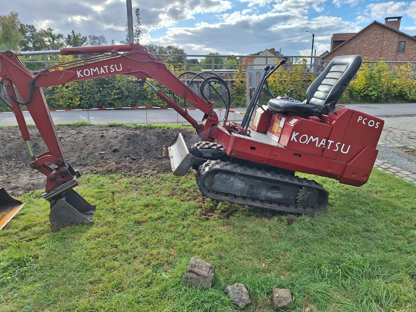 Komatsu PC05 Minigraver (1.2 ton), Ophalen, Kraan