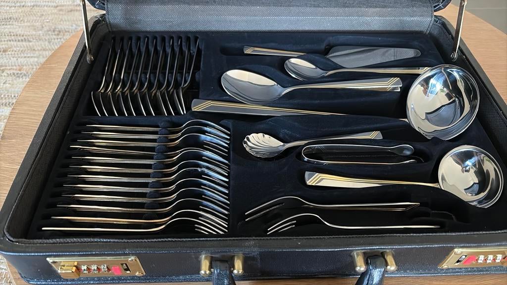 Bestekkoffer SBS Solingen inox compleet 72delig, Ophalen, Zo goed als nieuw, Inox of Chroom, Bestekset
