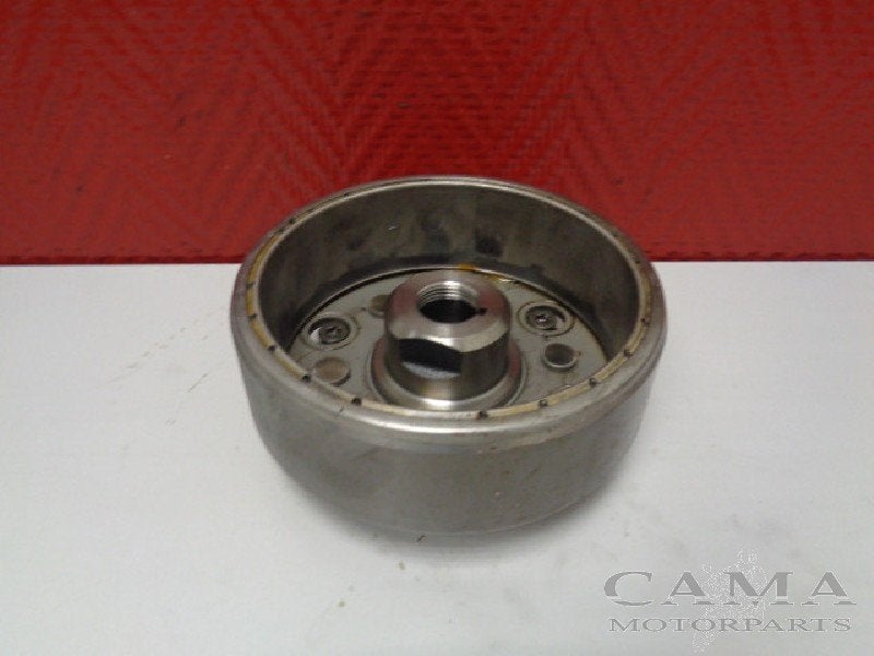 VOLANT MOTEUR CBR 600 F 1995-1998 (CBR600F CBR600F3 PC31), Dhr. S. di Majo, Utilisé, Info@cama-motorparts.nl, P.J. Troelstraweg 8 8
3144 CX  MAASSLUIS, NL