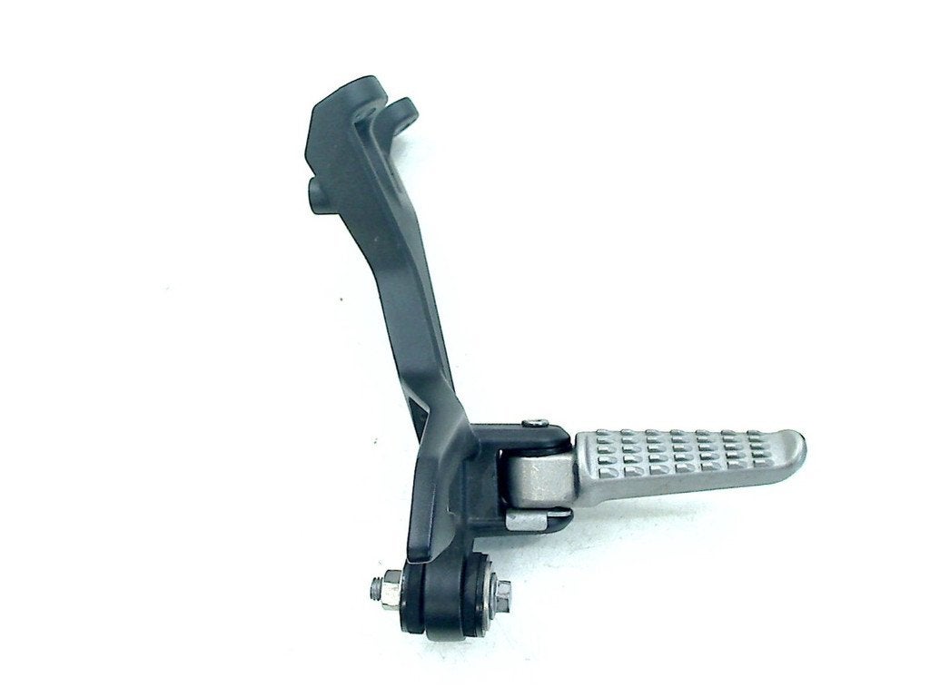 REPOSE PIEDS SUPPORT ARRIÈRE DROIT Kawasaki Z 400, Dhr. S. di Majo, Utilisé, Info@cama-motorparts.nl, P.J. Troelstraweg 8 8
3144 CX  MAASSLUIS, NL