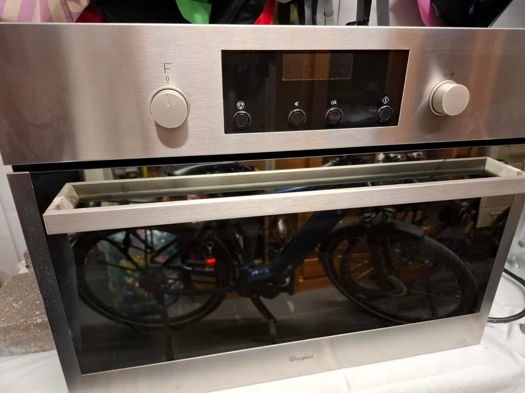 Whirlpool inbouwmicrogolfoven, Elektronische apparatuur, Ovens, Ophalen