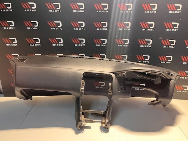 Nissan 300ZX Z32 dashboard RHD, Utilisé