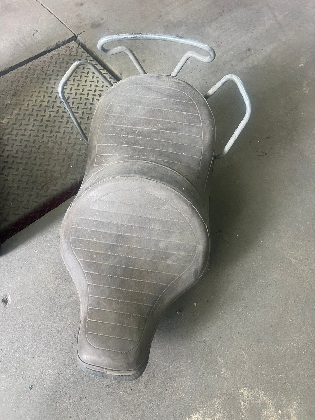 Zadel Harley davidson shovel  en nog beetje onderdelen, Motoren, Onderdelen | Harley-Davidson, Ophalen, Gebruikt