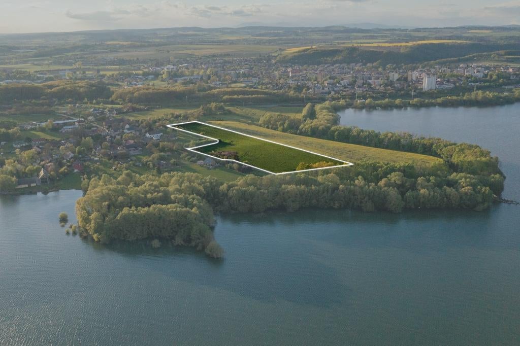 bouwgrond, Ceska Skalice Spyta, 1500 m² of meer