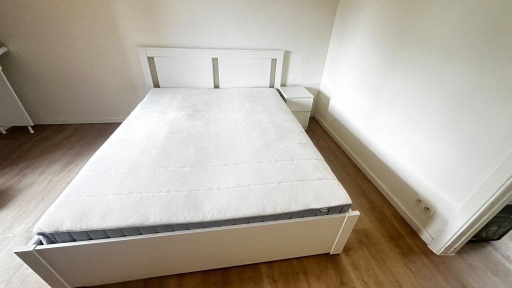 Lit double avec matelas (200x160 cm), Elegant Modern, Comme neuf, Enlèvement, 200 cm