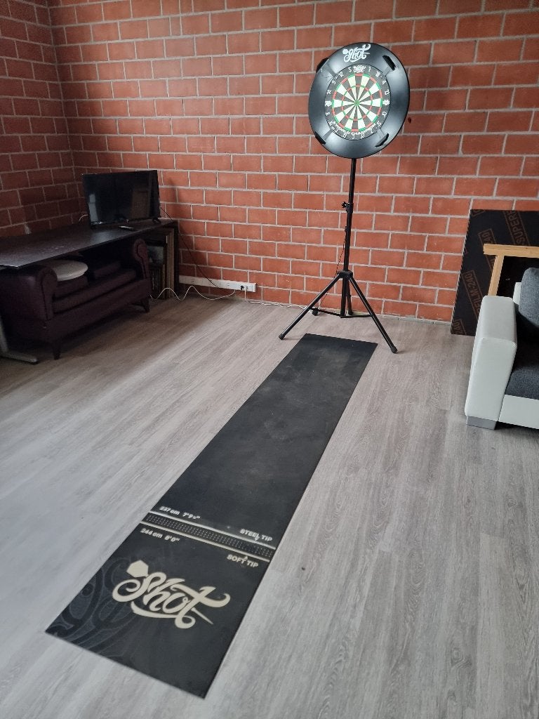 Shot dartbord met verlichting en mat, Sport en Fitness, Ophalen, Gebruikt, Dartbord