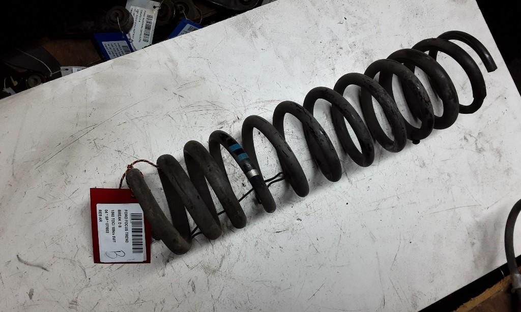 SCHROEFVEER ACHTER Ford Focus 2 Wagon (01-2004/09-2012), Gebruikt, Mevr. I. Hauben, Ford, Rue de l'Espoir 34 34
4030  GRIVEGNÉE, BE