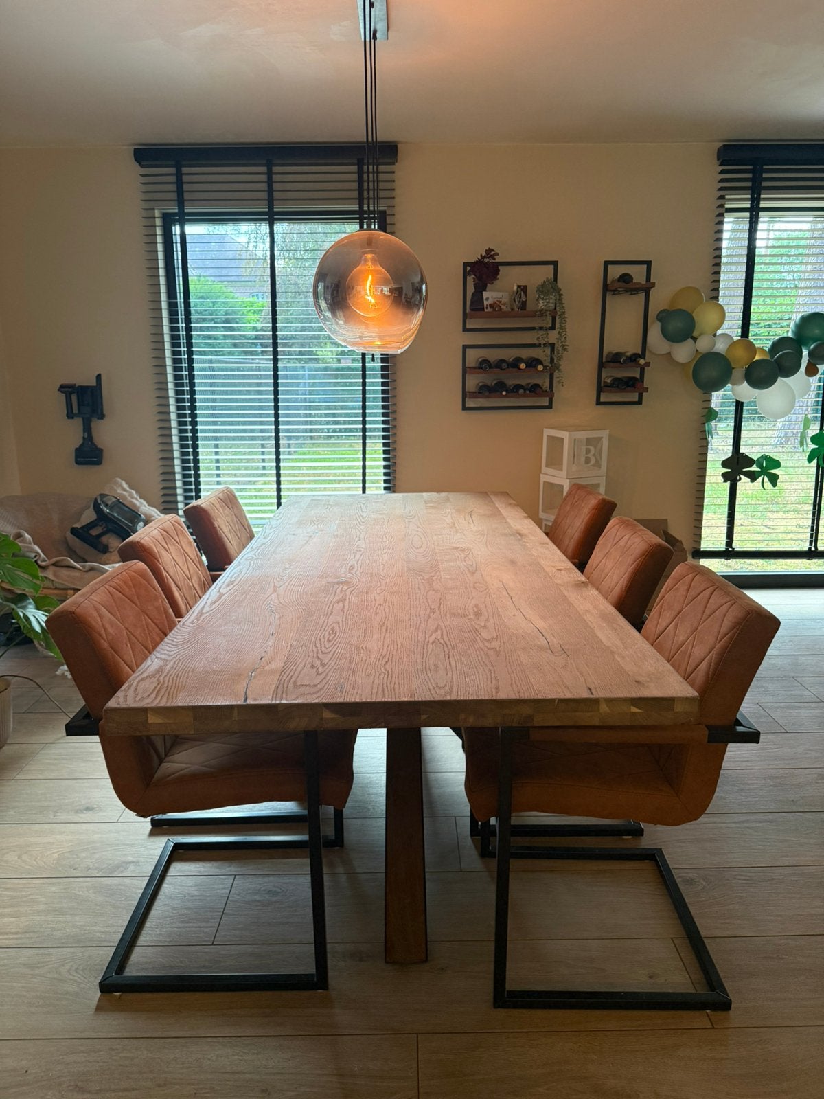 Eettafel 230100 – massief houten blad 5 cm + 6 stoelen, Ophalen, Gebruikt, Industrieel, 6 tot 8 stoelen