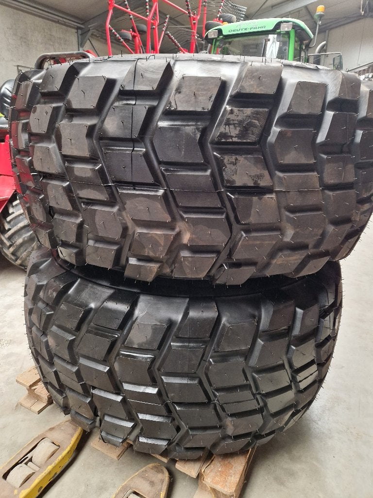 2 Nieuwe gronddumper banden Michelin radial 24 R - 20,5 XS, Zakelijke goederen, Landbouw | Onderdelen | Banden, Velgen en Assen