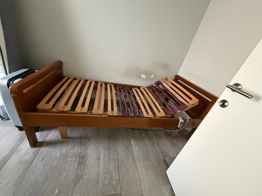 Elektrisch verstelbaar bed, Ophalen, 90 cm, Eenpersoons, Bruin