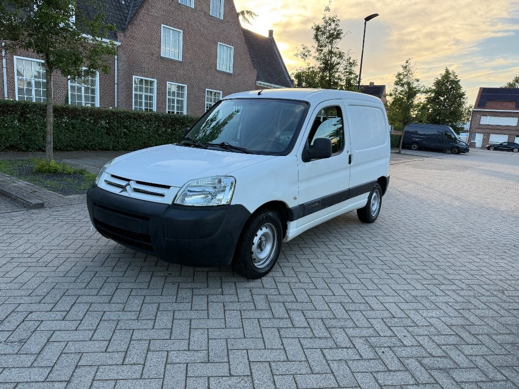 Citroen berlingo benzine van eerste eigenaar met weinig km, Autos, Cuir, Achat, Boîte manuelle, Berlingo