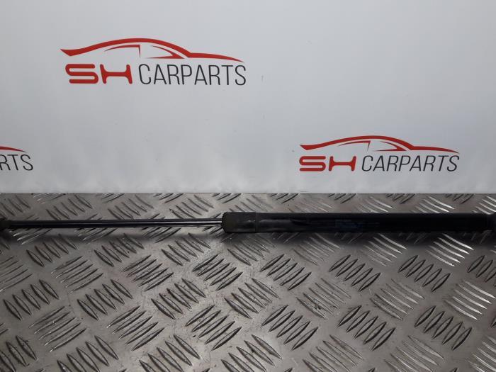 Gasdemper rechts-achter van een Volkswagen Touran, Gebruikt, -, Volkswagen, -