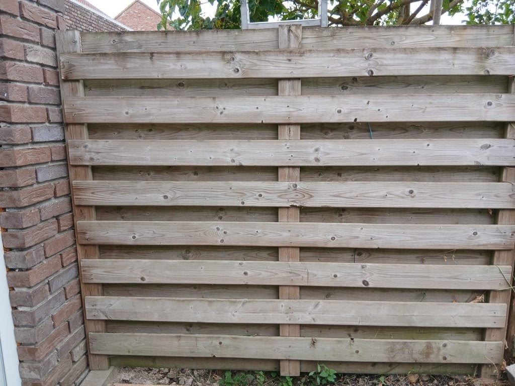 Houten tuinschermen met betonpalen en boordstenen, Tuin en Terras, Schuttingen, Ophalen, Minder dan 3 meter, Hout, 1 tot 2 meter
