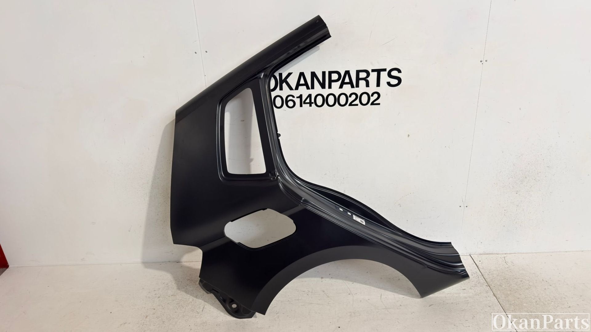Aile arri re droite de Volkswagen Golf 7 Sportsvan, Info@fabrikant.eu, Fabrikant BV, Fabrikantstraat 1
1000 AA  Amsterdam, NL