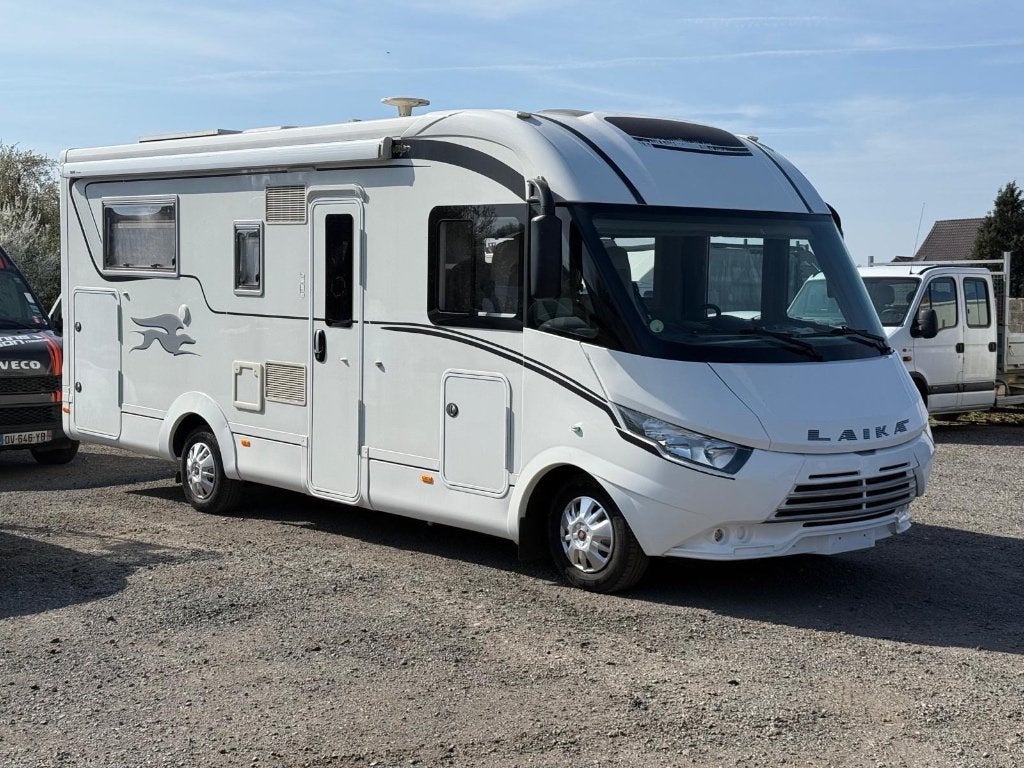 LAIKA EXCLUSIVE – 2016 – CAMPING-CAR HAUT DE GAMME, Marchepied électrique, Antidémarrage, Entreprise, Fiat