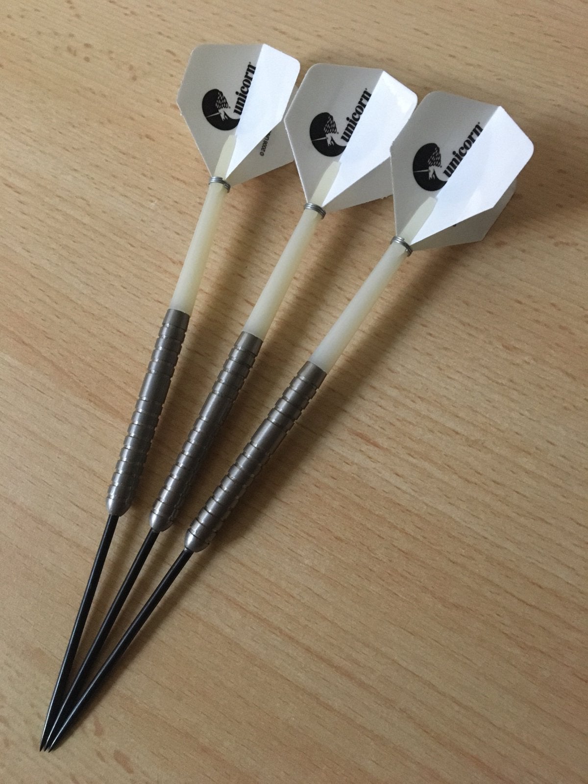 Tungsten darts met extreem lange punten 24 gram, Sport en Fitness, Darts, Ophalen of Verzenden, Gebruikt, Pijlen