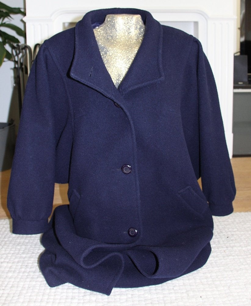 Mooie Dames Jas (L) € 25,-, Kleding | Dames, ANDERE, Maat 42/44 (L), Zo goed als nieuw, Verzenden
