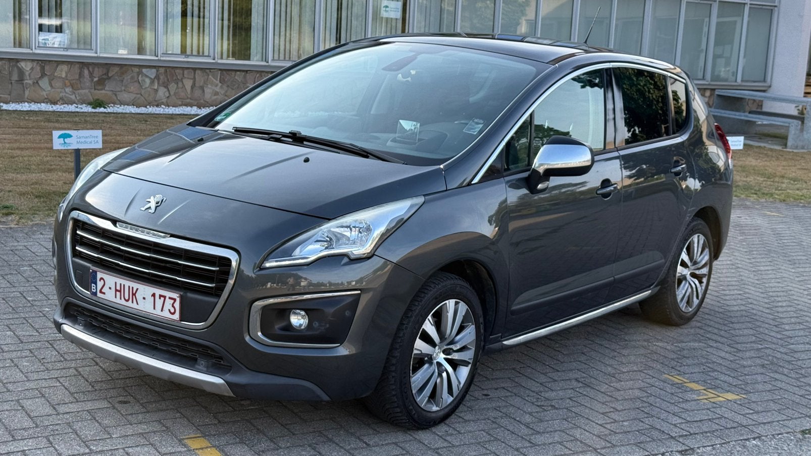 Peugeot 3008 1.6 HDi 115 ch – Full Options, Achat, Noir, 5 portes, Diesel