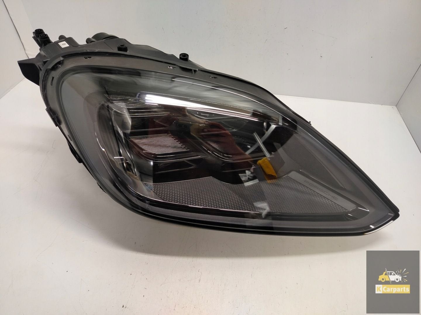 9Y0.941.060.Q, Porsche Cayenne 9Y Lift Volledig ledlamp rech, Gebruikt, Porscheplatz 1
70435  Stuttgart, DE, Porsche, Info@porsche.de