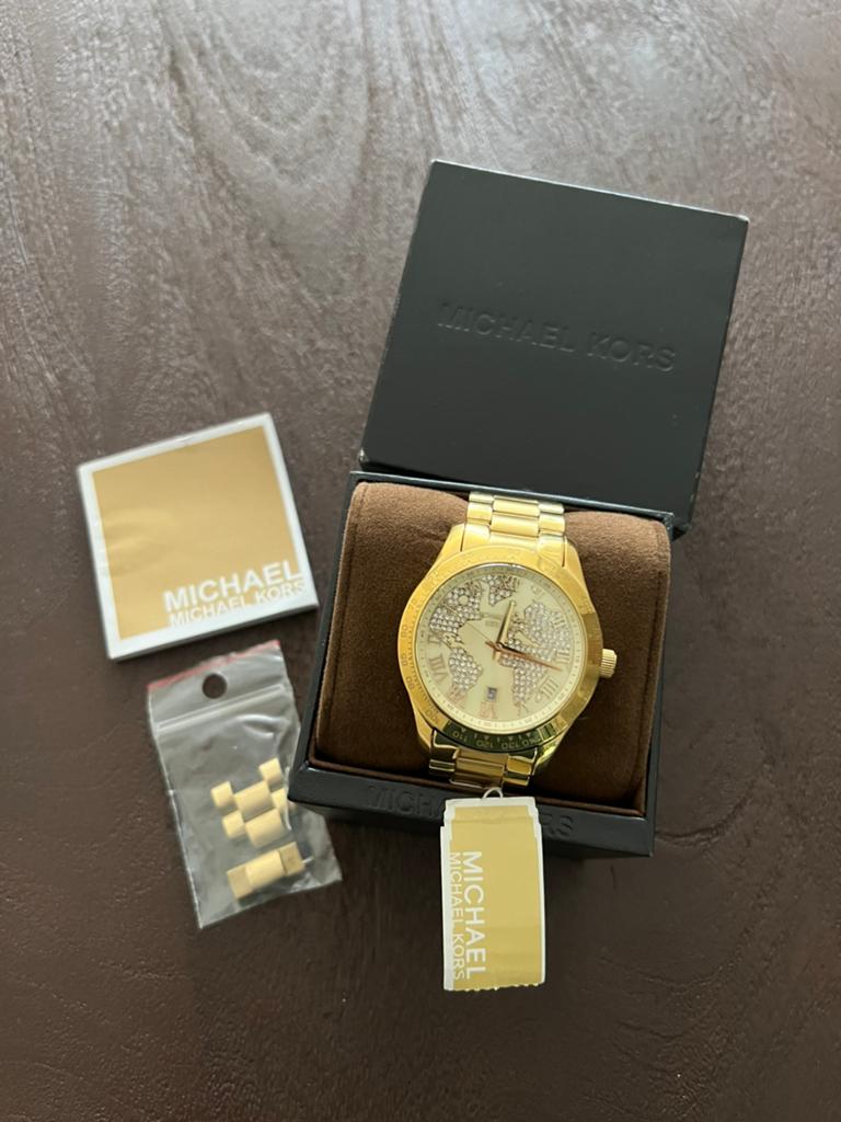 Michael Kors horloge voor vrouw, Handtassen en Accessoires, Polshorloge, Zo goed als nieuw, Met strass, Ophalen