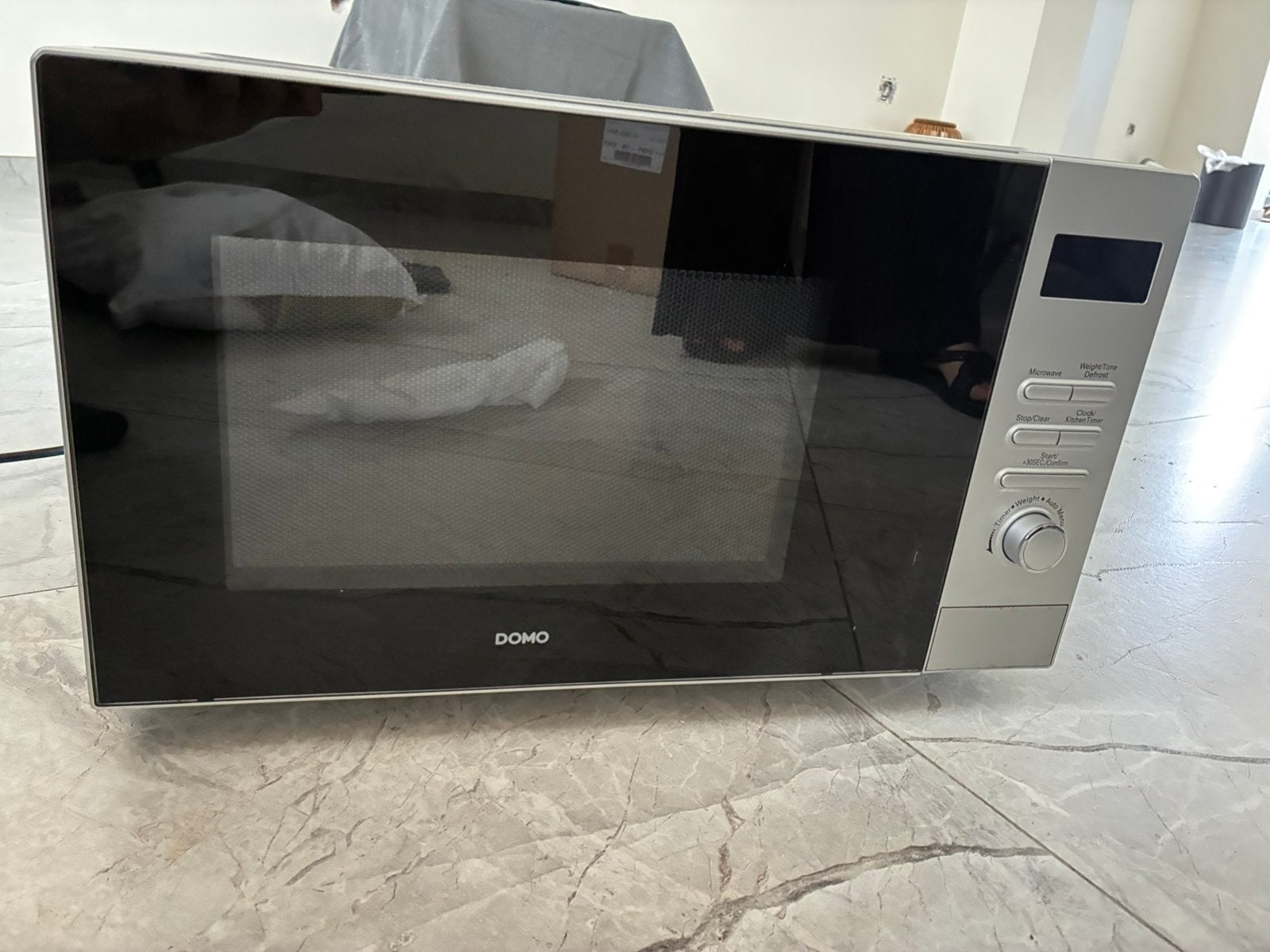 Four à micro-ondes DOMO 23 L - 900 W - Argent/noir, Enlèvement, Comme neuf, Micro-ondes, Plaque tournante