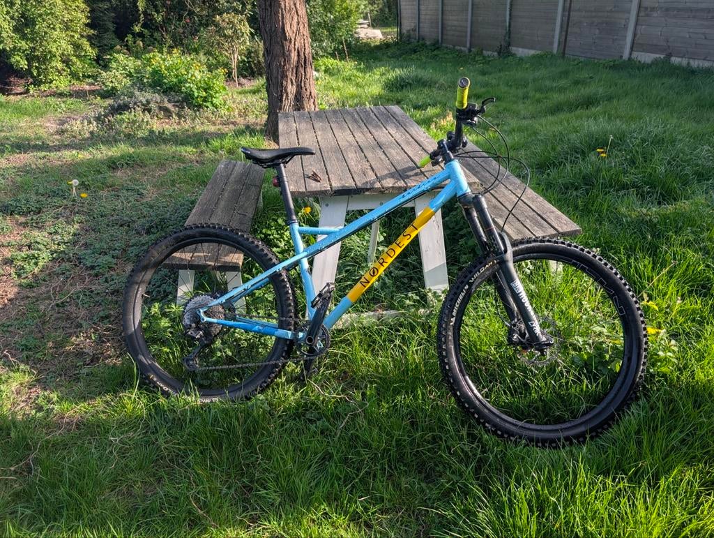 Nordest Bardino 160mm lyrik 27.5inch, Fietsen en Brommers, Hardtail, Nieuw, 53 tot 57 cm, Ophalen