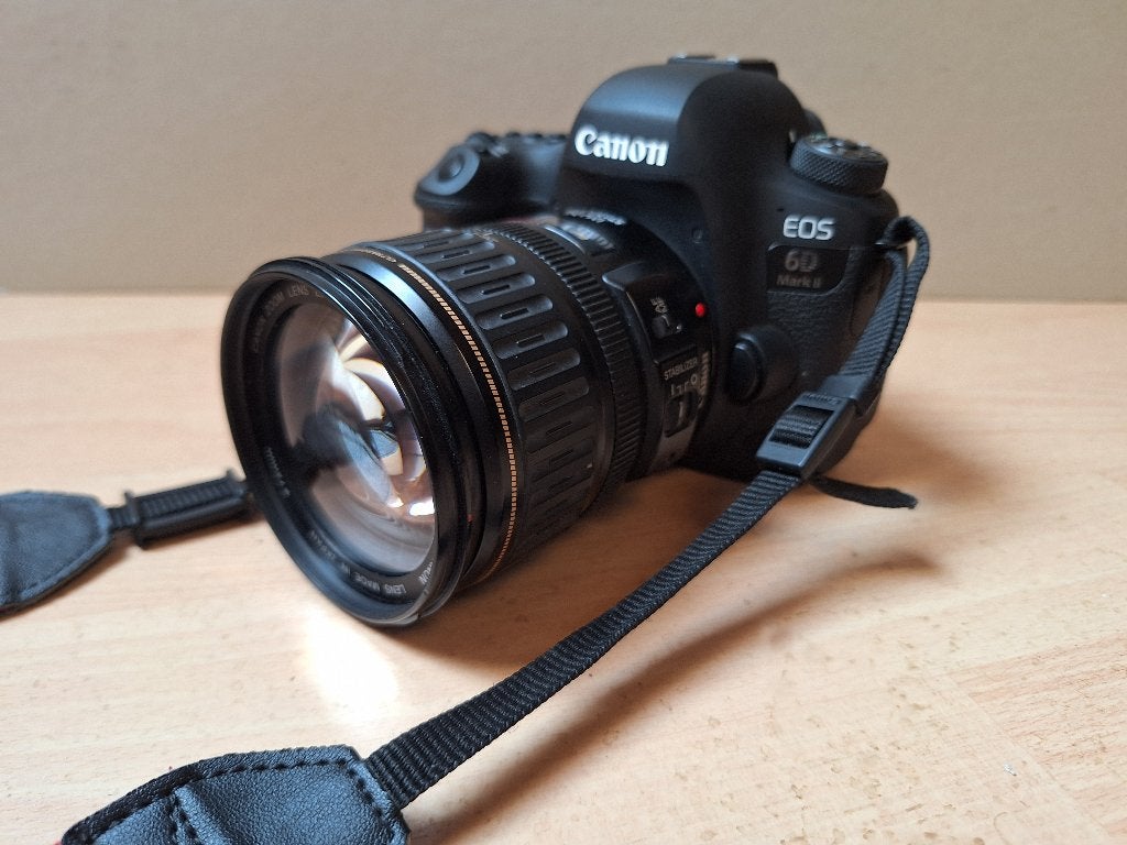 Canon 6D mark 2 met 28-135 IS USM en batterijgrip BG-E21, Audio, Tv en Foto, Fotocamera's Digitaal, Gebruikt, Spiegelreflex, Canon