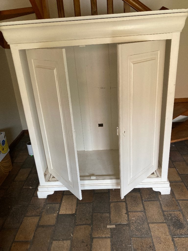 Kast met inschuifbare deuren (pocket doors), Ophalen, Gebruikt