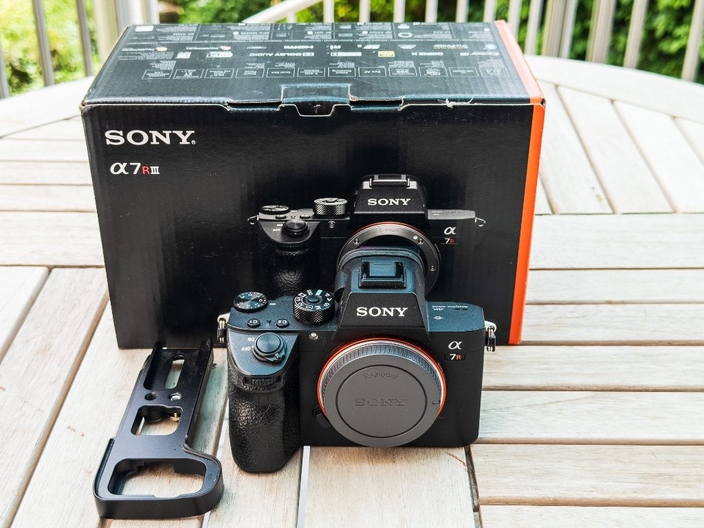 Boîtier  Sony A7R III, TV, Hi-fi & Vidéo, Appareils photo numériques, Enlèvement ou Envoi, 42 Mégapixel, Utilisé, Sony