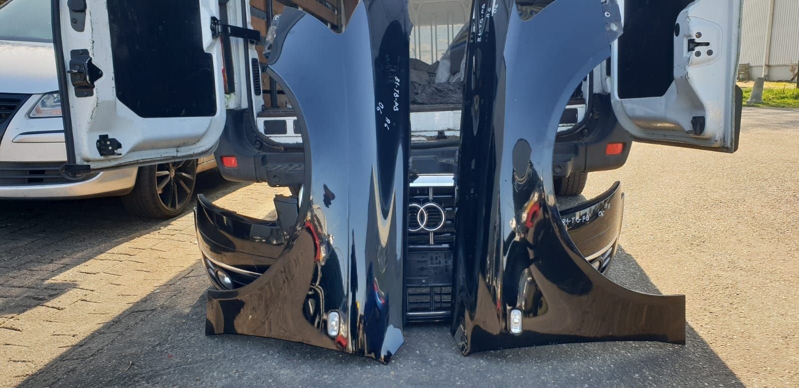 AUDI A6  VOORSCHERMEN LV+RV   KENTEKEN  81 TB PB, Gebruikt, -, -, Ophalen of Verzenden