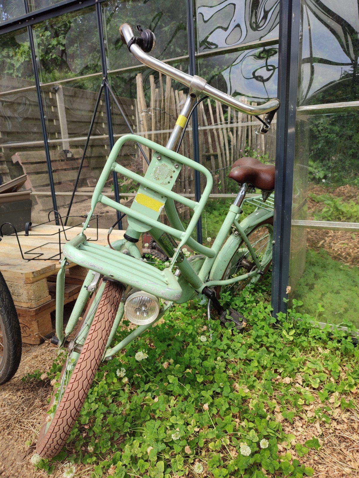 Vélo Popal pour filles, Enlèvement
