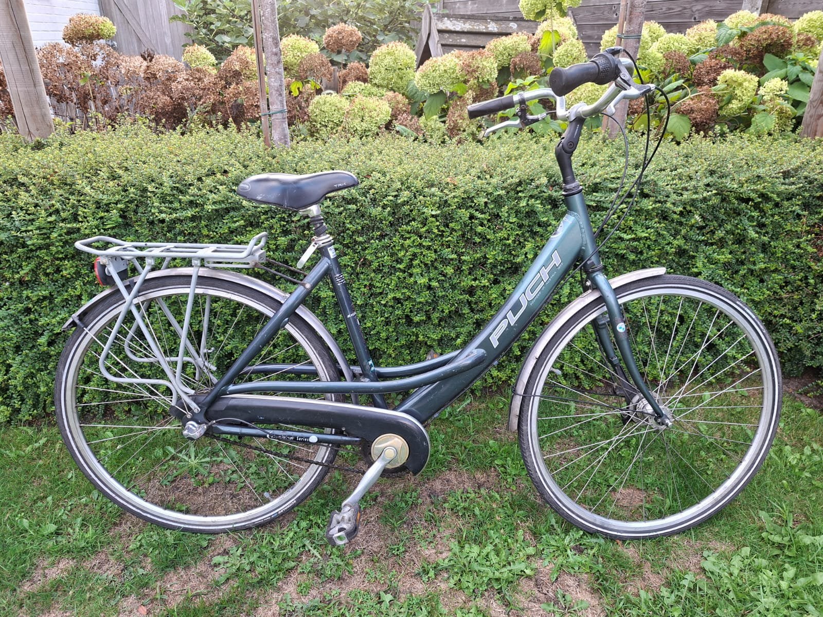 Damesfiets 28 inch, Ophalen, Zo goed als nieuw, Versnellingen