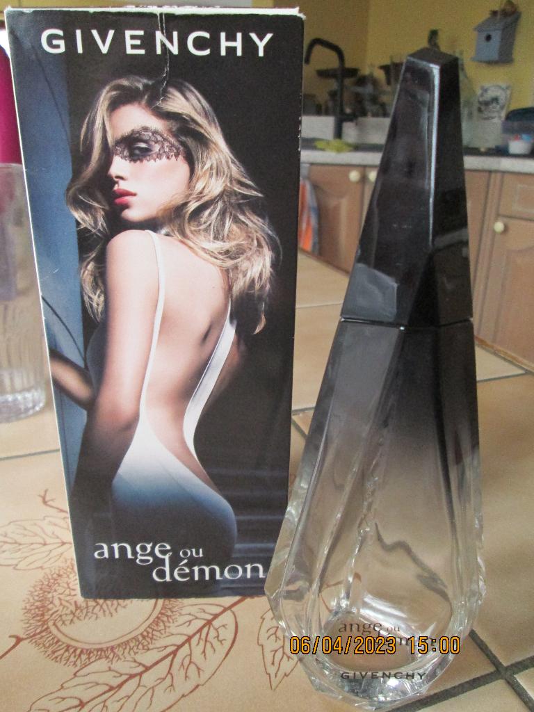 Eau de parfum « Ange ou démon » GIVENCHI bouteille vide, Collections, Enlèvement, Utilisé, Bouteille de parfum