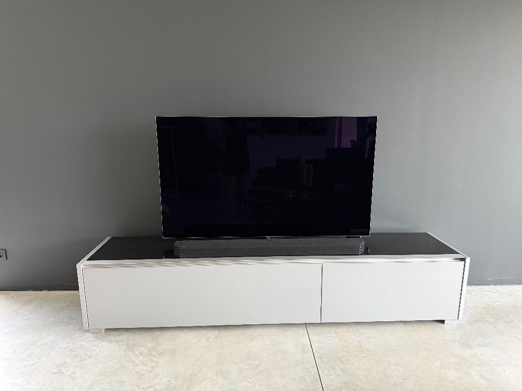 Podium tv meubel met lade als gehard glas, 200 cm ou plus, Verre, Moins de 100 cm, Comme neuf