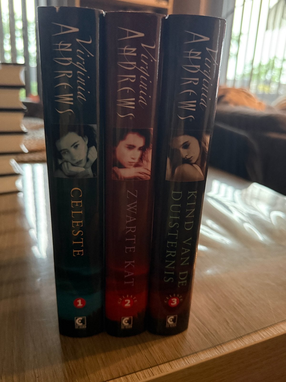 Boeken Virginia Andrews - Celeste serie, Boeken, Ophalen, Zo goed als nieuw