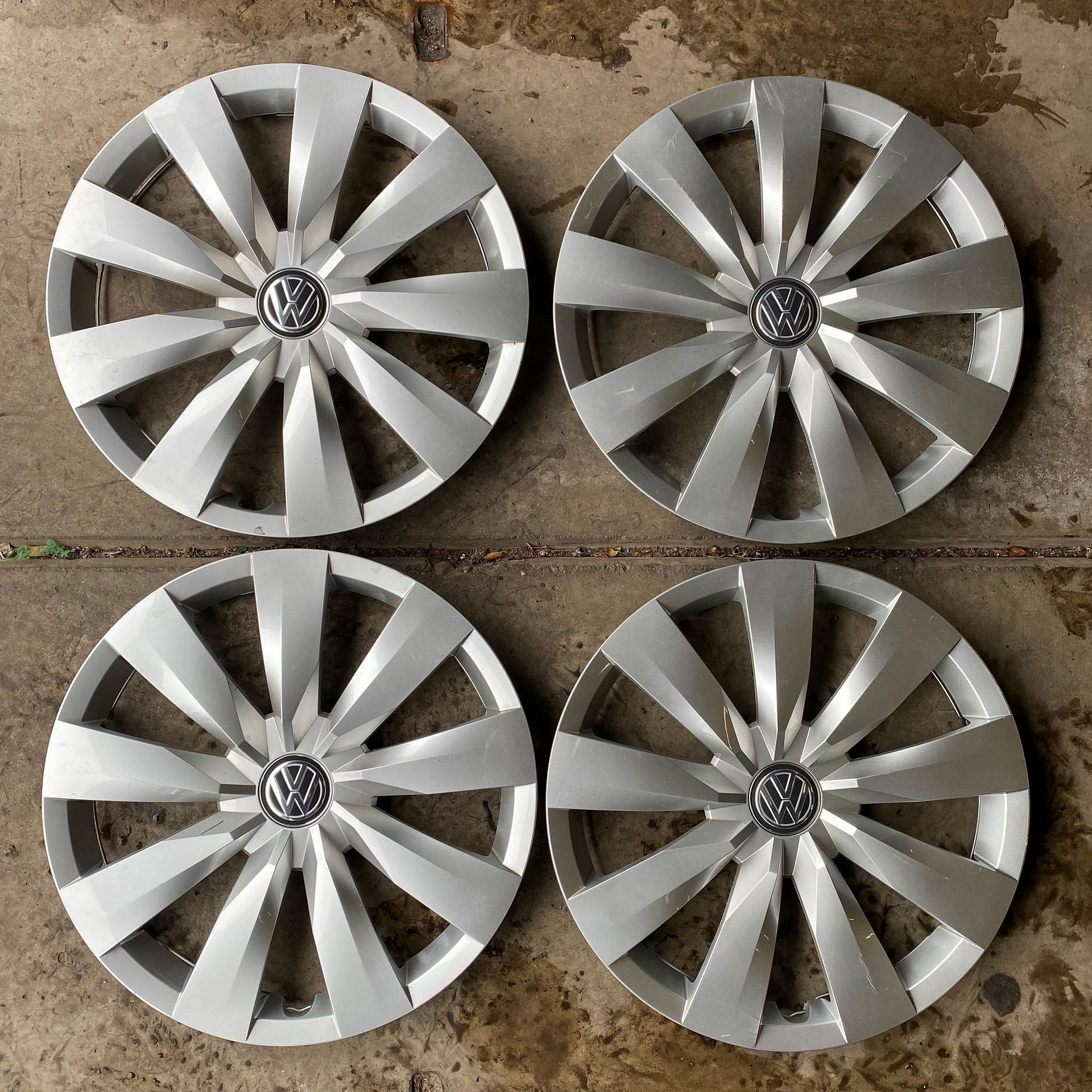 Wieldoppen Vw Caddy 5TA601147C Set 16 inch 5TA601147A, Auto-onderdelen, Gebruikt, -, -, Ophalen of Verzenden