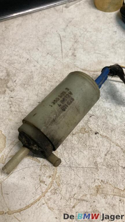 Koplampsproeier BMW 3-serie E30 1368585, Gebruikt, Ophalen of Verzenden, BMW, BMW