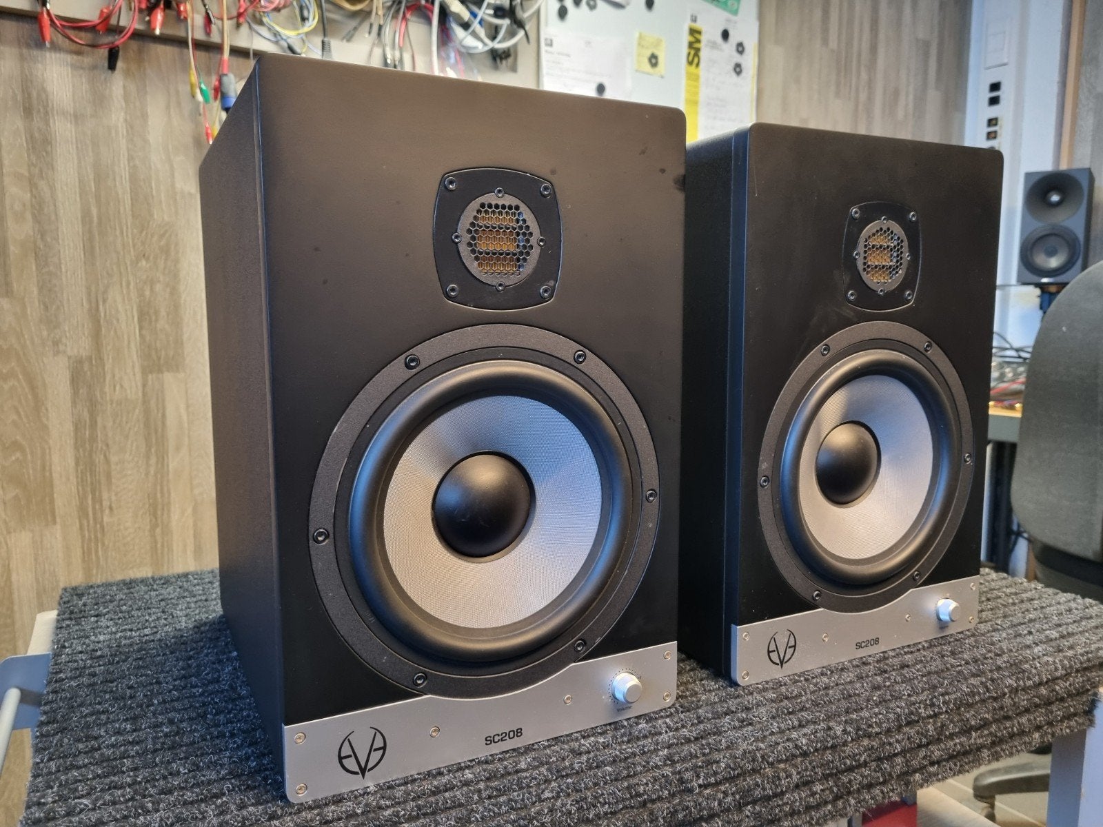 EVE AUDIO SC208 ECHANGE, TV, Hi-fi & Vidéo, Enceintes, Enlèvement, Utilisé
