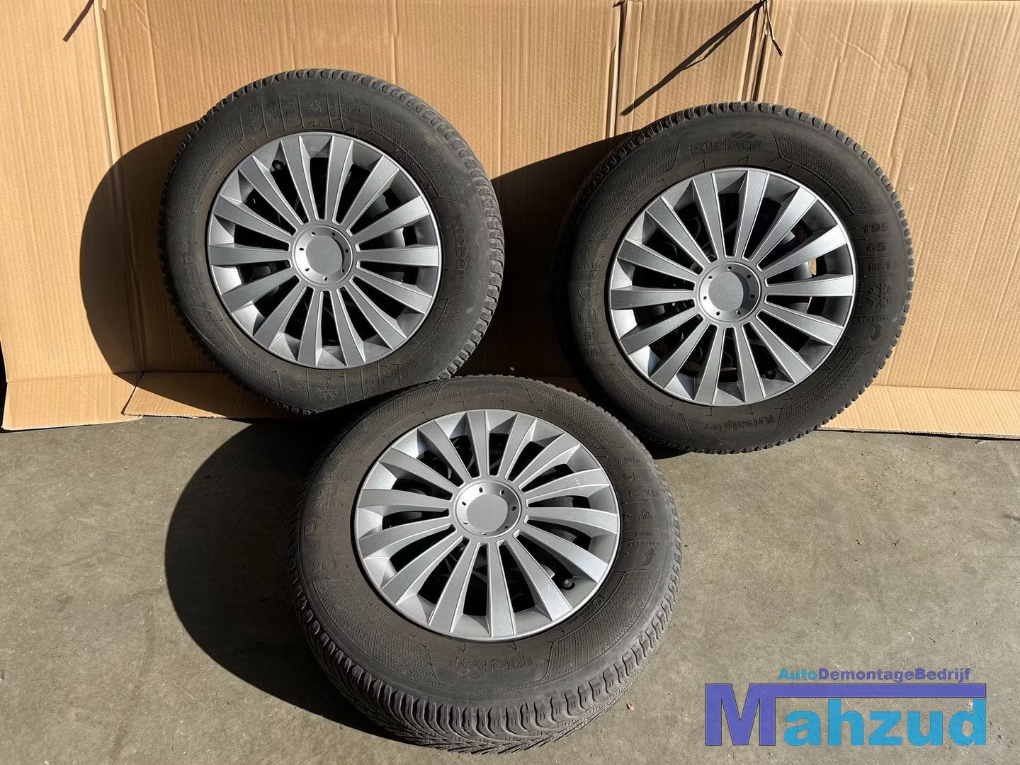 DS RENAULT CITROEN 4X108 65.1 15 INCH Reservewiel thuiskomer, Autos : Pièces & Accessoires, Taurusavenue 1
2132 LS  Hoofddorp, NL