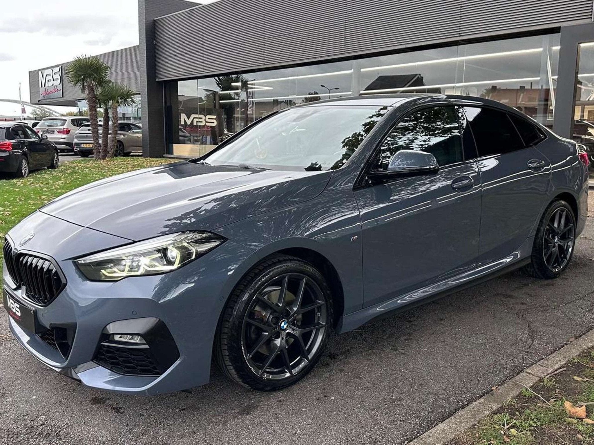 BMW 2 Serie 218 *Gran Coupé 218iA* PACK M* CAMERA* LED* GAR, Auto's, 4 deurs, Achterwielaandrijving, Gebruikt, Zwart