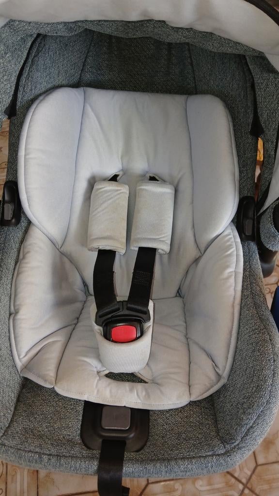 Pousette Junama diamond vegan avec accessoire et base isofix, Autres marques, Pneus, Poussette combi, Enlèvement