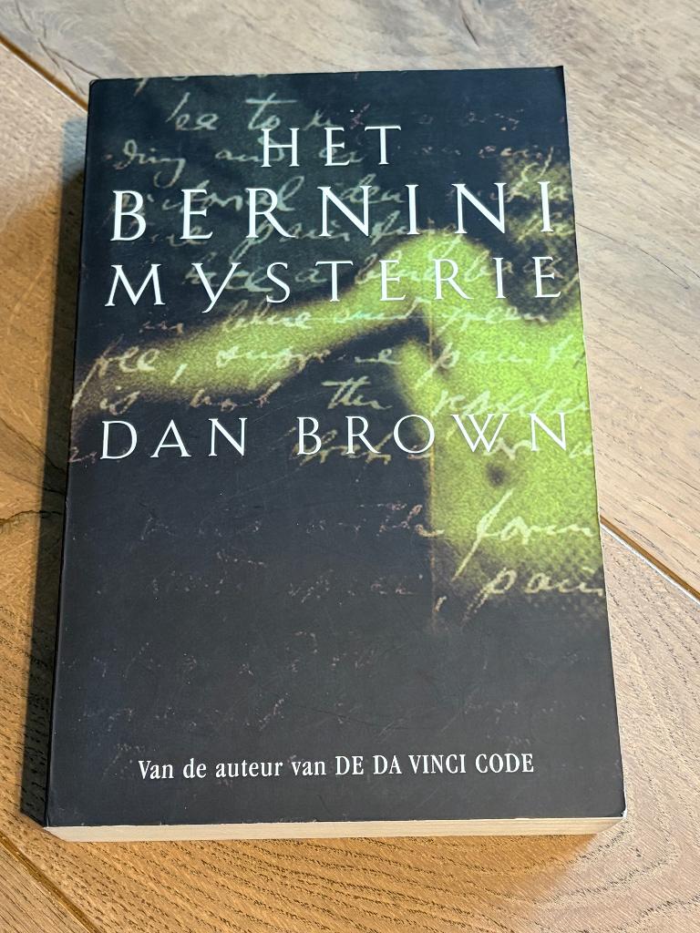Dan Brown - Het bernini mysterie, Boeken, Ophalen of Verzenden, Zo goed als nieuw, Dan Brown