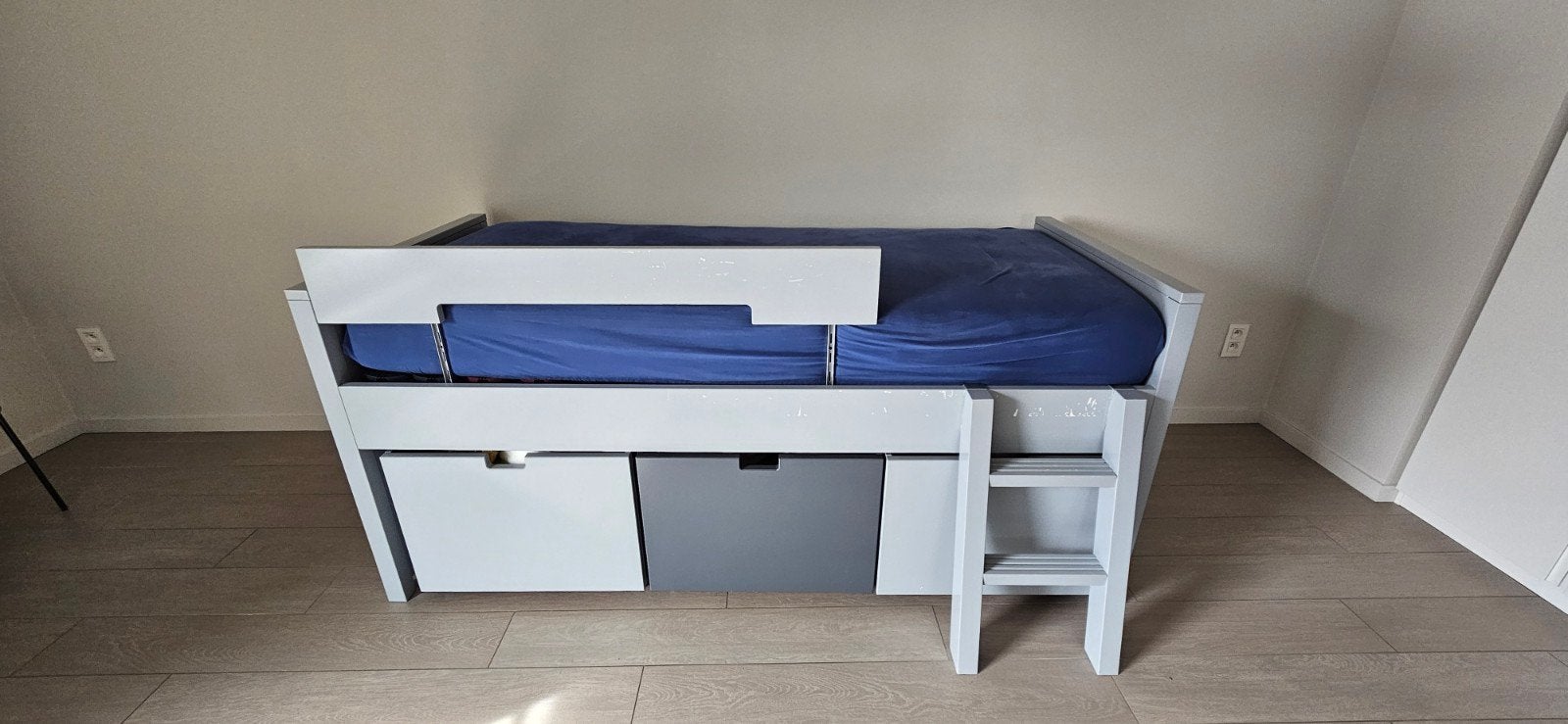 bed hoogslaper van Bopita met Verstelbare Elsach lattenbodem, Kinderen en Baby's, 85 tot 100 cm, Gebruikt, 180 cm of meer, Ophalen