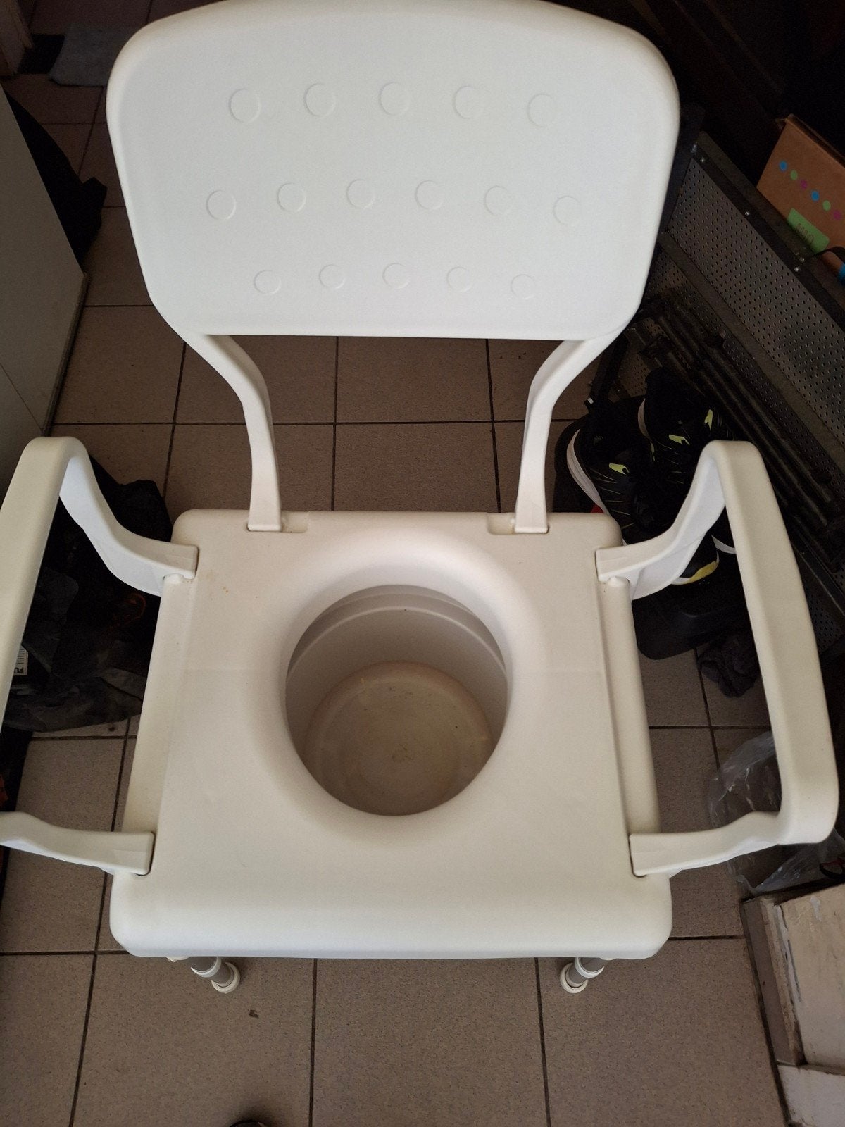 Toilette stoel, Diversen, Ophalen