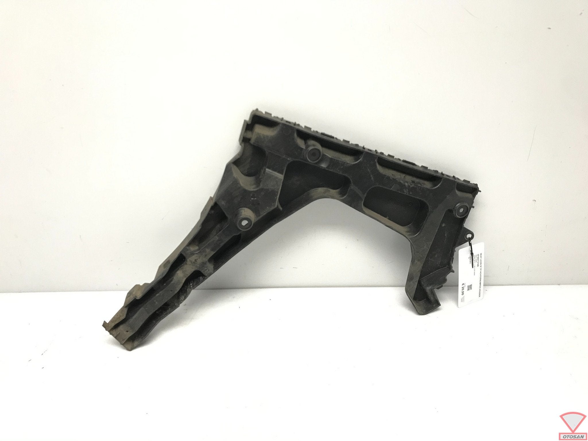 Seat Leon 5F ST Achterbumper Houder Rechts Achter 5F9807376B, Auto-onderdelen, Gebruikt, Autovia A-2, Km 585 585
08760  Martorell, ES