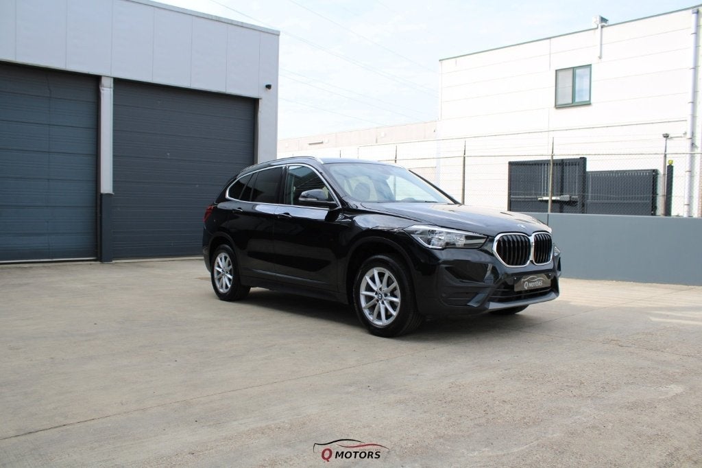 BMW X1 X1 1.5iA/CAMERA/CARPLAY/AUTOMAAT/LEDER, Autos, BMW, Achat, Entreprise, Entretenue par le concessionnaire, Noir