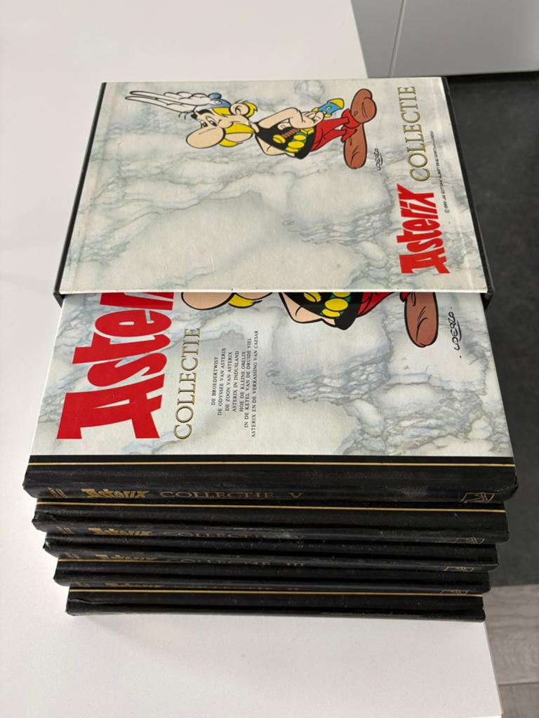 Asterix collectie - luxe box, Boeken, Ophalen, Zo goed als nieuw