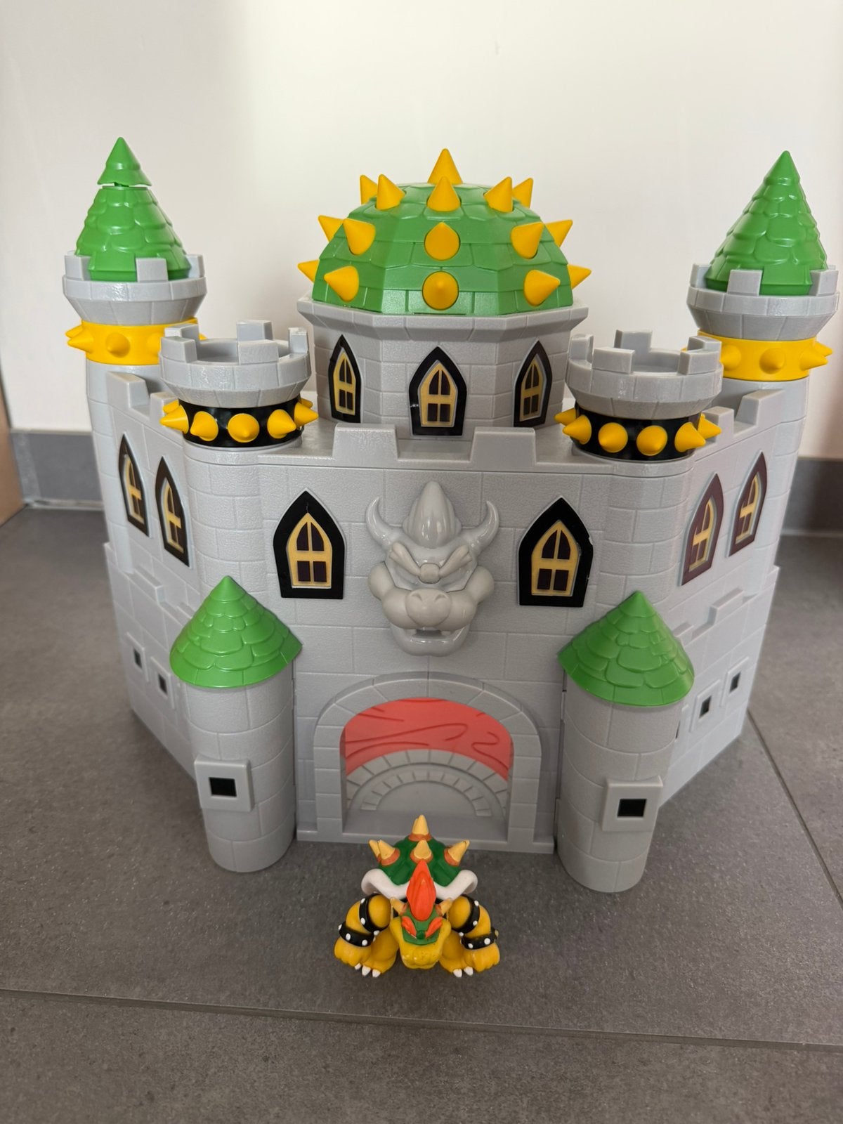 Bowser kasteel van Super Mario, Enlèvement, Comme neuf