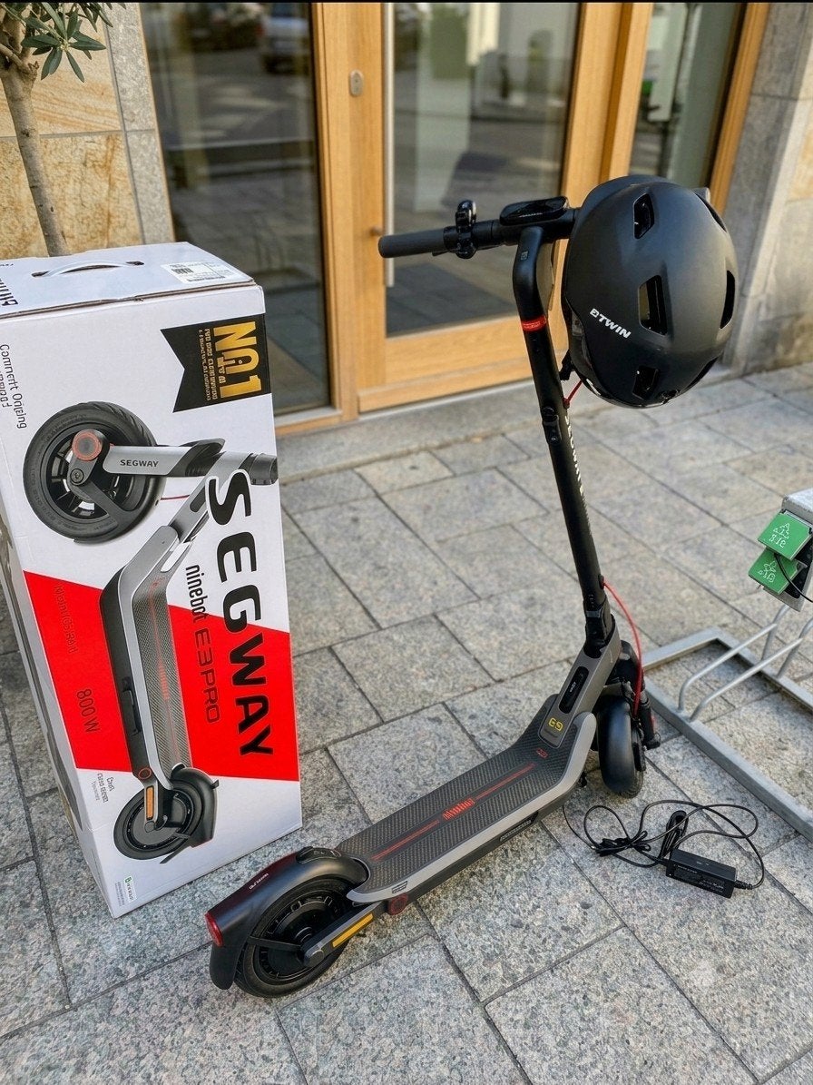 Segway Ninebot E3 Pro E (en parfait état) + casque, cadenas, Enlèvement, Comme neuf, Step électrique (E-scooter), Segway ninebot E3 pro