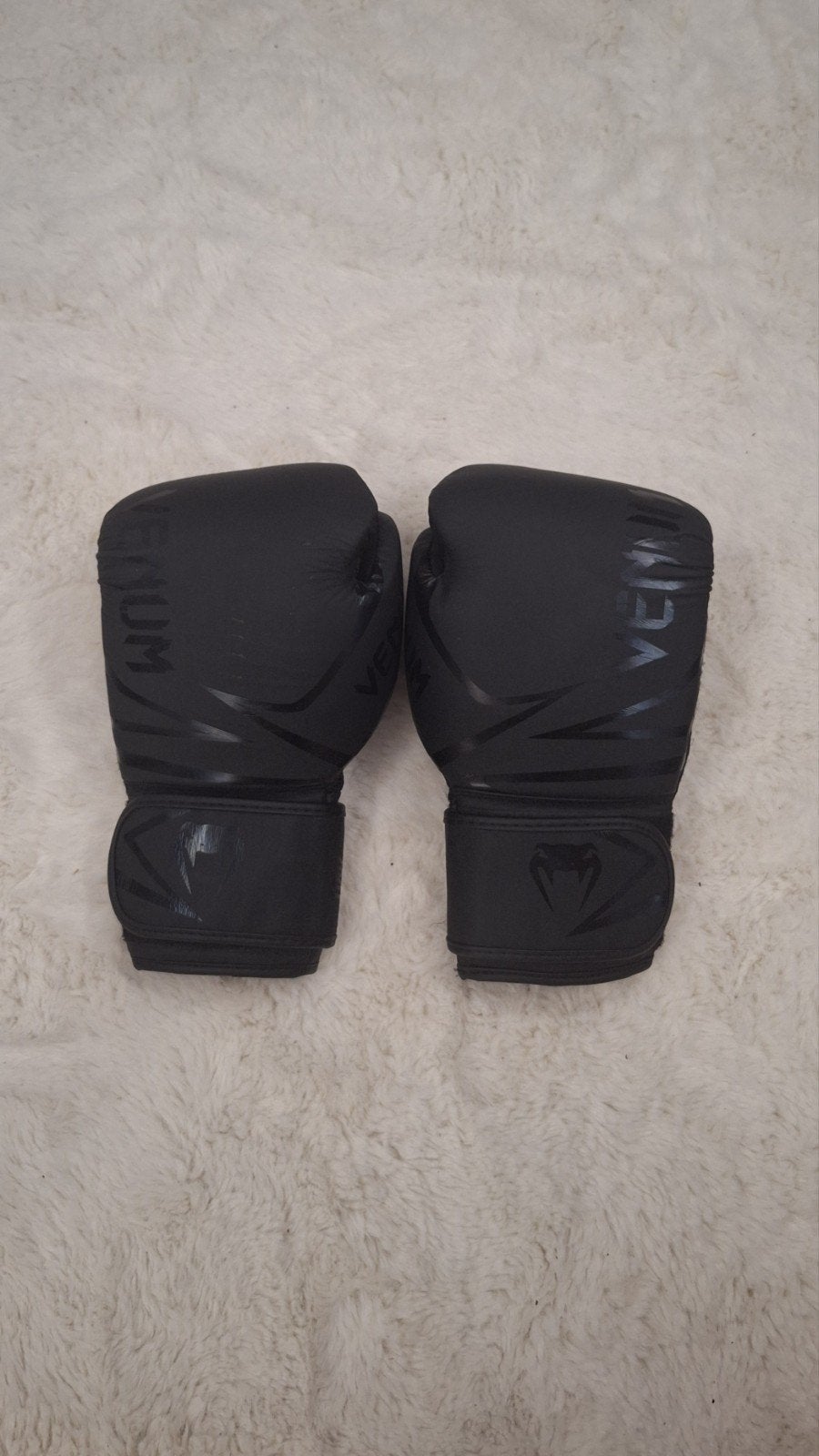 gants de boxe venum 10 oz noir, Enlèvement ou Envoi, Comme neuf, Gants de boxe